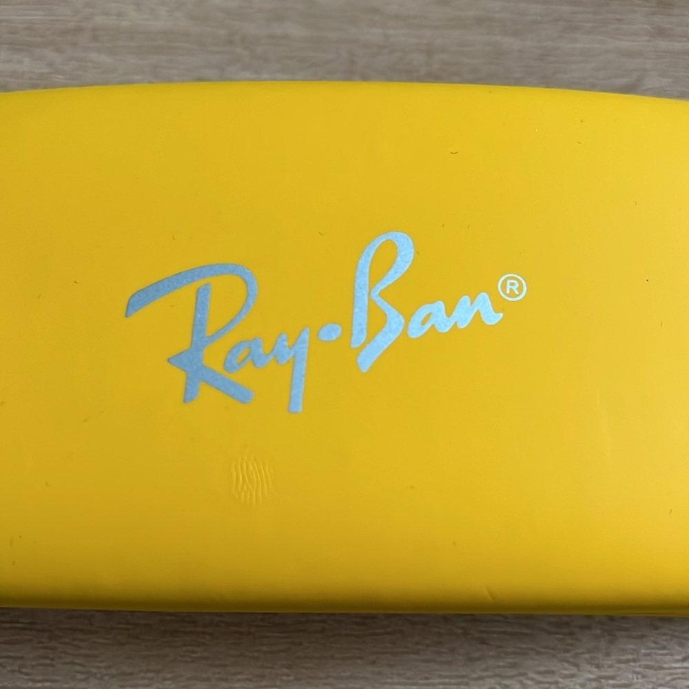 Ray-Ban Case - Picture 2 of 5